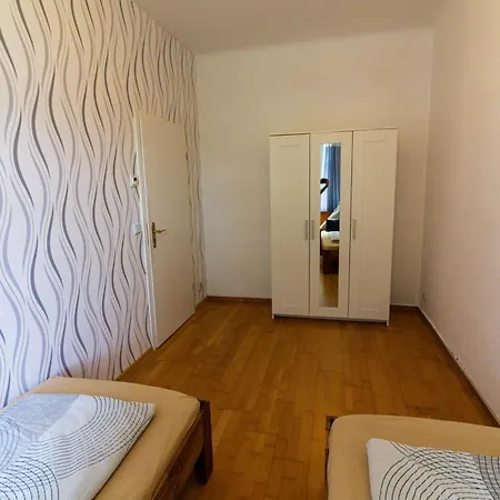 Pasewalk, 110 Qm Mit Geschirrspueler Apartment *